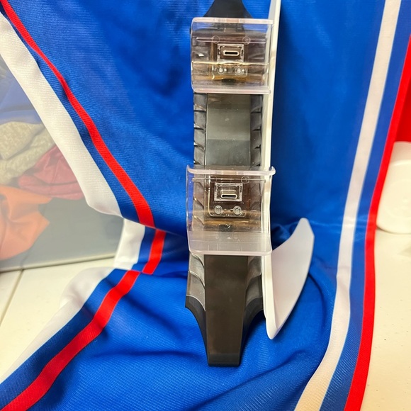 Charging Dock - Picture 4 of 6